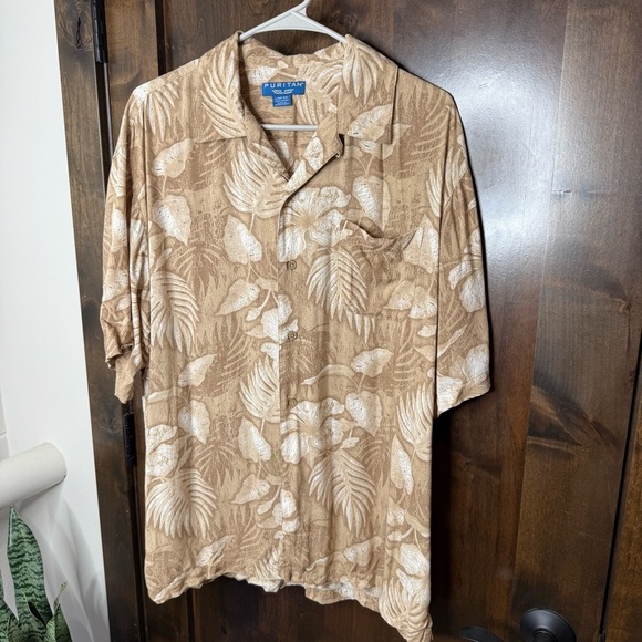 Puritan Other - Puritan Men’s Button down short sleeve shirt Size L 100% Rayon